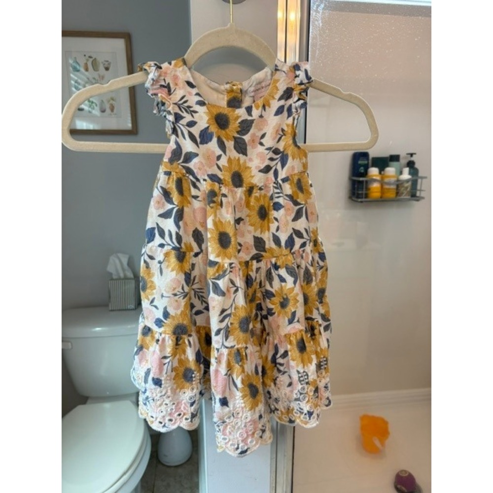 Catherine Malandrino Babyโ Girls 18M Sunflower Floral Tiered Dress Eyelet Hem